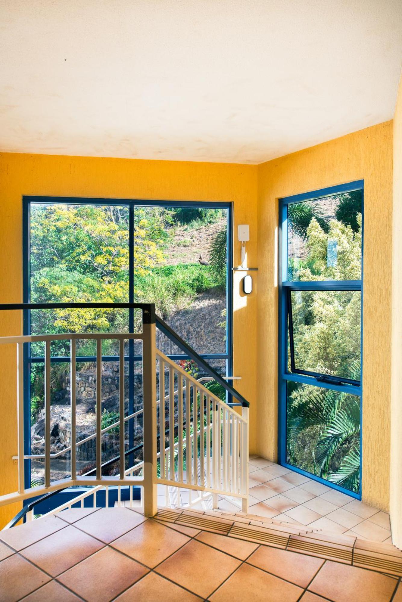 Coral Sea Vista Apartments Airlie Beach Buitenkant foto