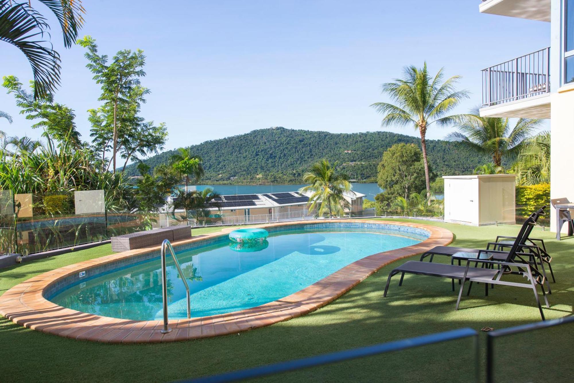 Coral Sea Vista Apartments Airlie Beach Buitenkant foto