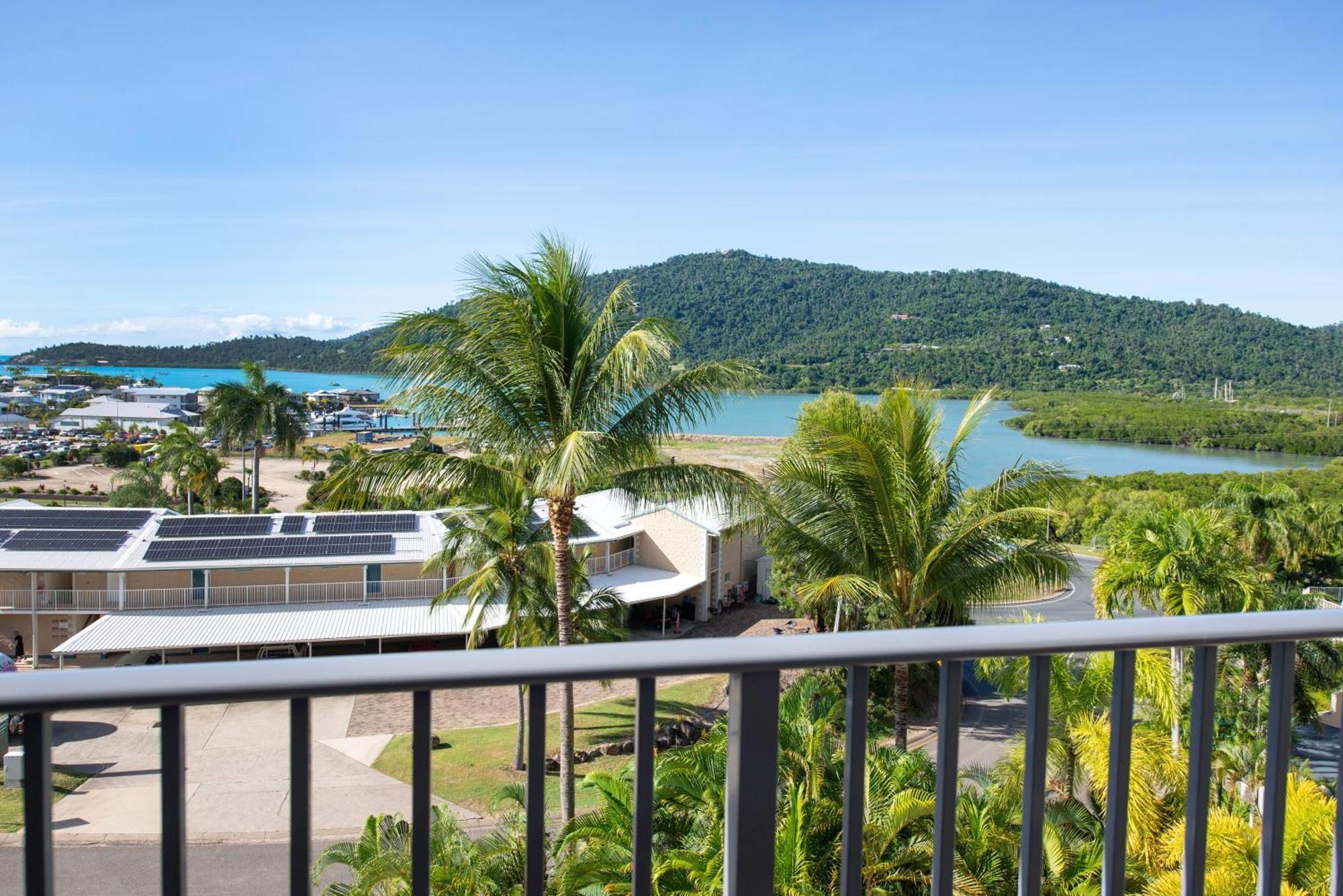 Coral Sea Vista Apartments Airlie Beach Buitenkant foto