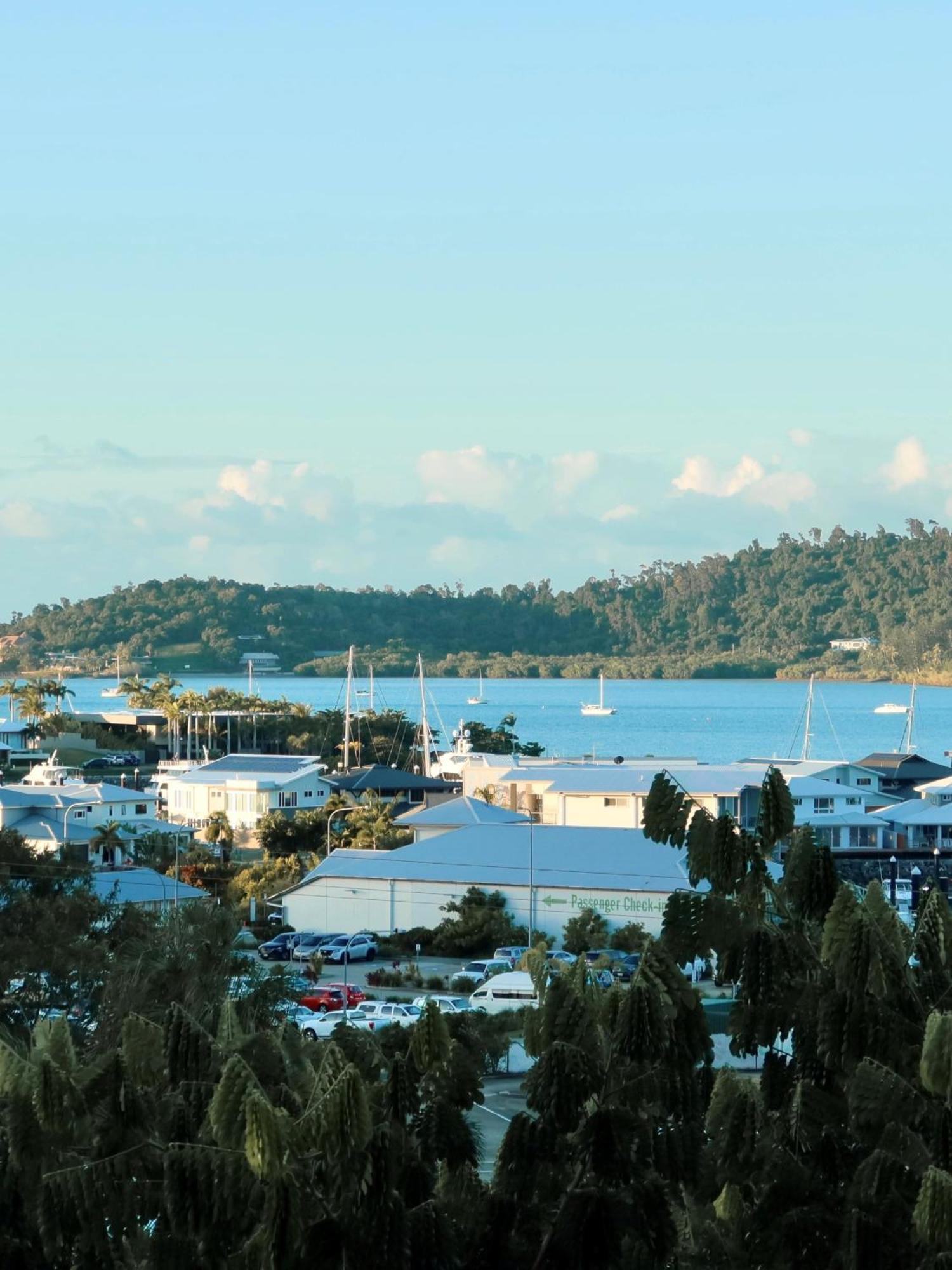 Coral Sea Vista Apartments Airlie Beach Buitenkant foto